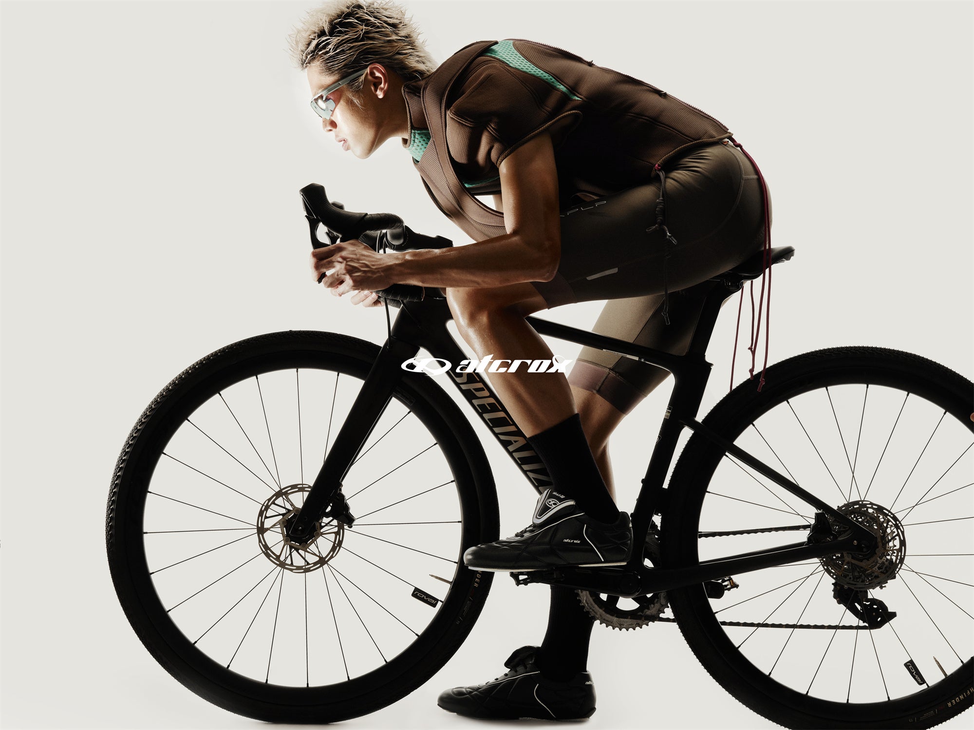 slider image slider_item_UmWjHT
